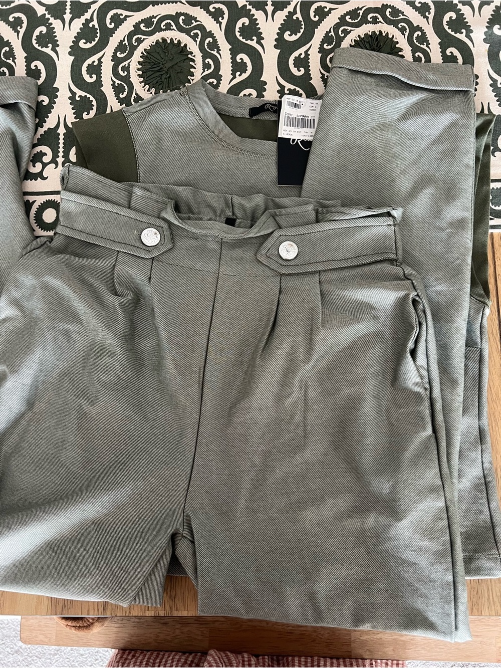 High-Waist Olive Green Women's Trousers and matching Top